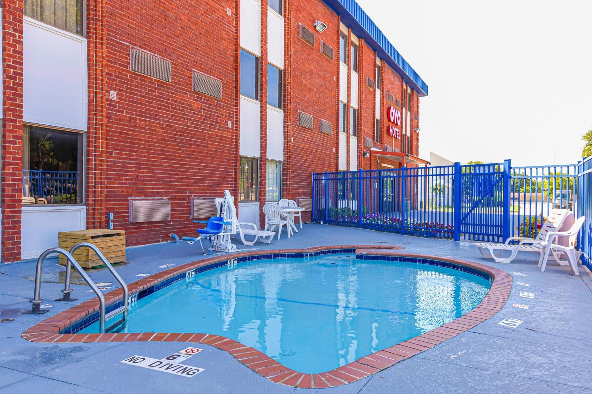Oyo Hotel Irving Dfw Airport South Exteriör bild